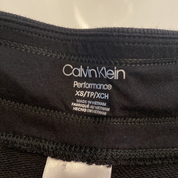 black calvin klein shorts - Picture 3 of 3